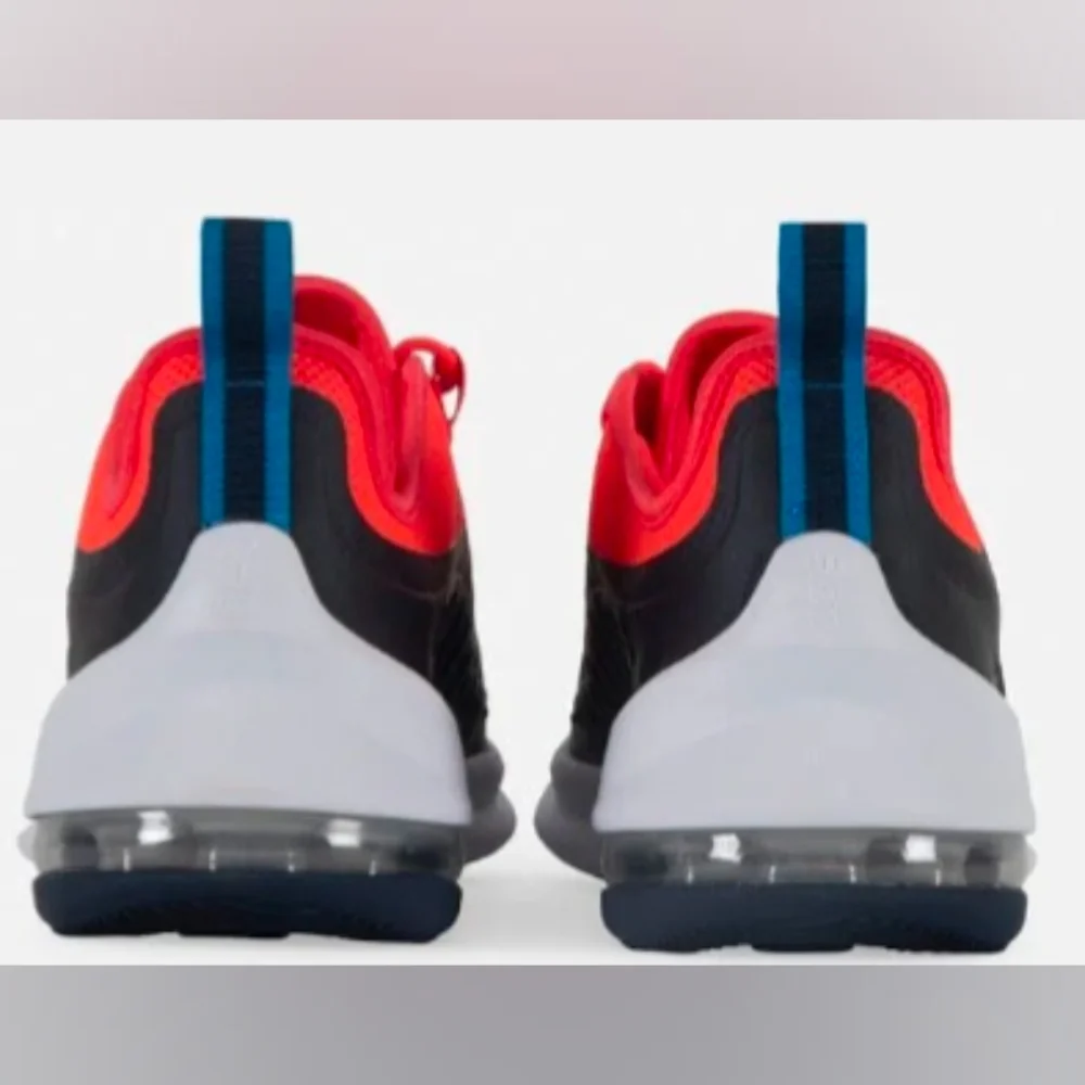 Nike Air Max Axis Grade-School Sneakers Size 5.5Y Like New MSRP $80 - Picture 3 of 12